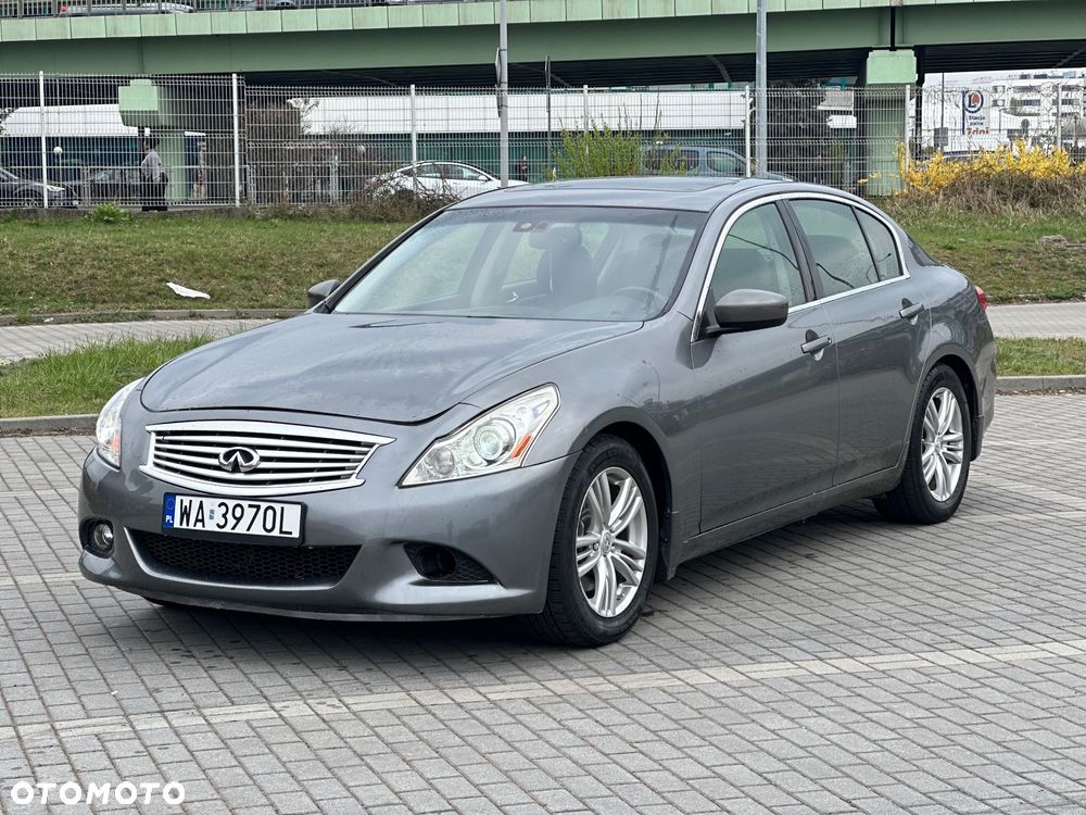 Infiniti G G37 - 2