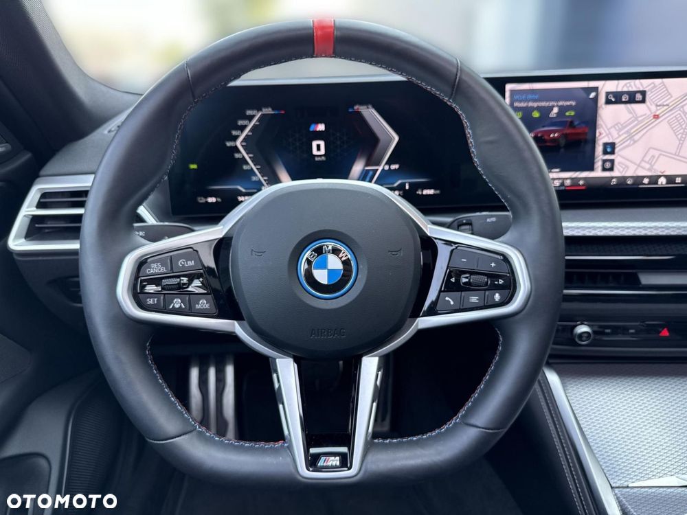 BMW i4 - 13