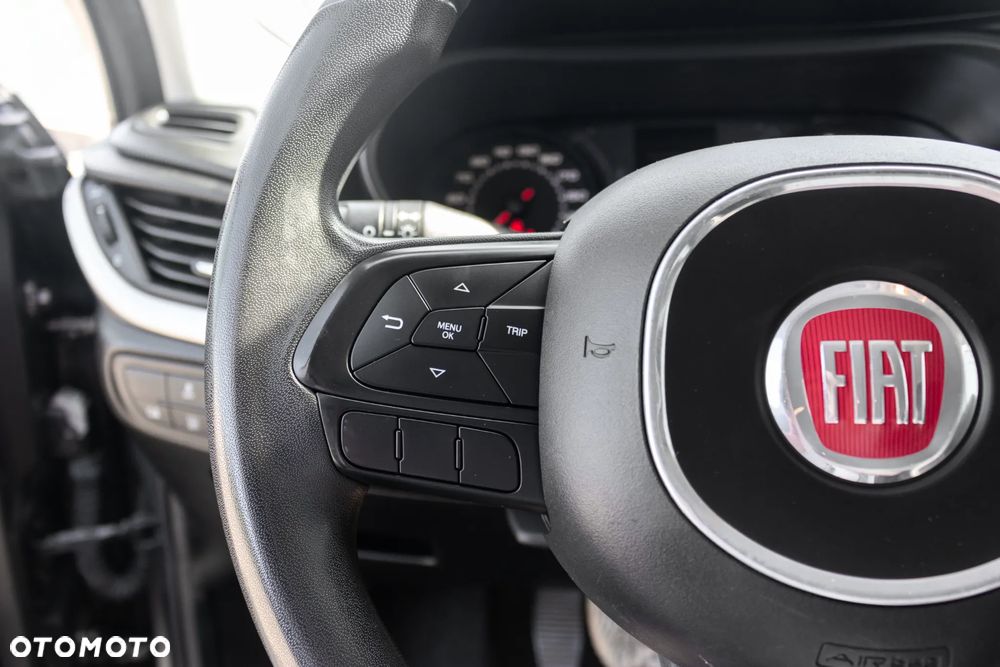 Fiat Tipo 1.4 T-Jet 16v Lounge EU6d - 20