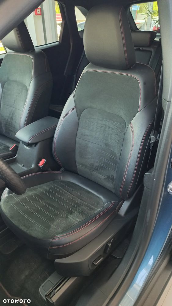 Ford Kuga 2.5 FHEV FWD ST-Line X - 17