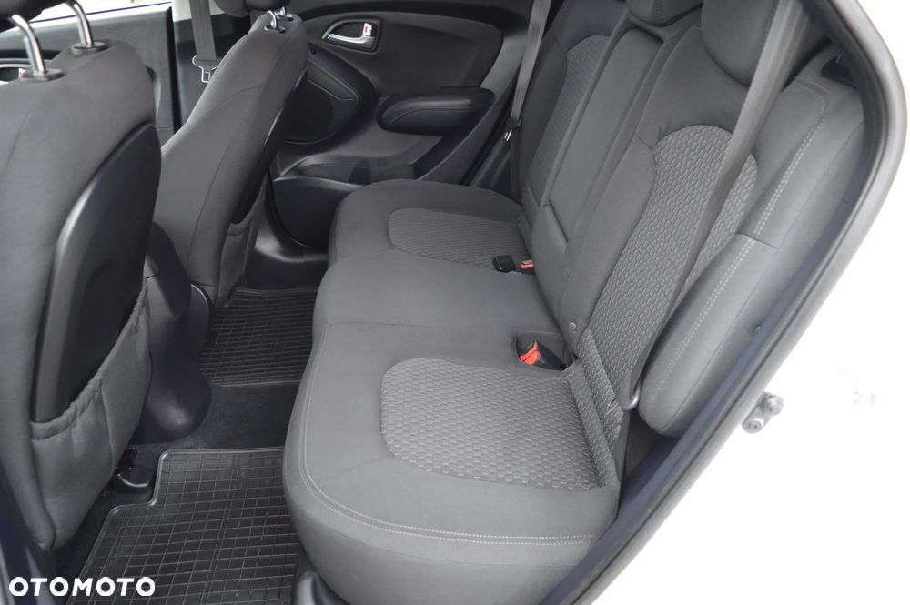 Hyundai ix35 1.7 CRDi 2WD Fifa World Cup Edition - 14