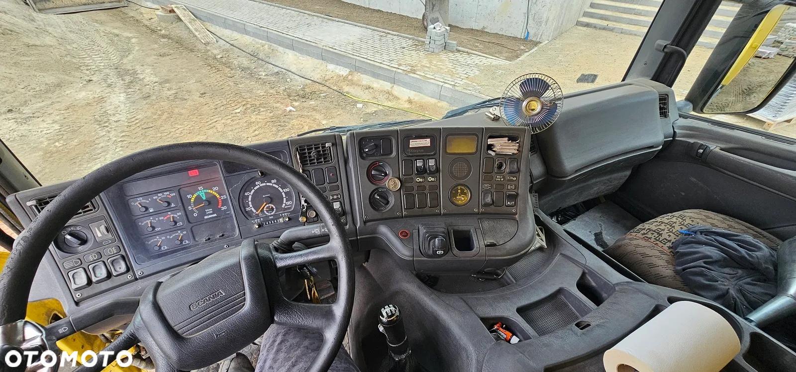 Scania 94C 6X4 - 17