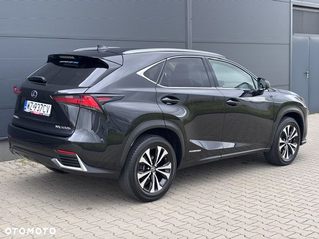 Lexus NX 300h F Impression AWD - 6