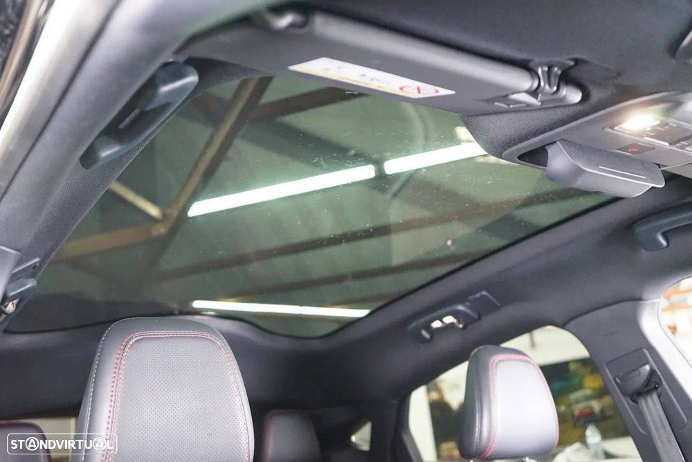 Ford Mustang Mach-E - 41