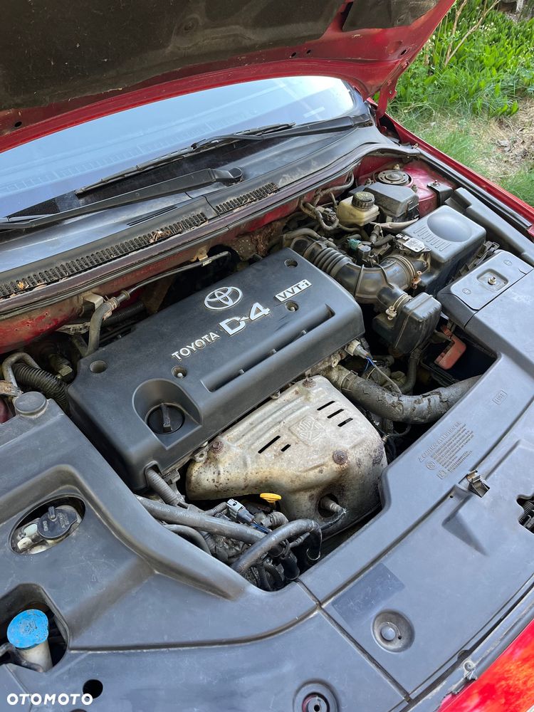 Toyota Avensis - 7