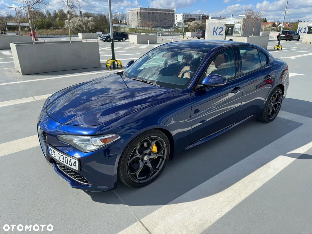 Alfa Romeo Giulia 2.0 Turbo Veloce - 1
