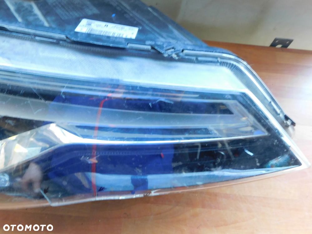 lampa prawa przód SEAT ATECA LED  EUROPA - 3