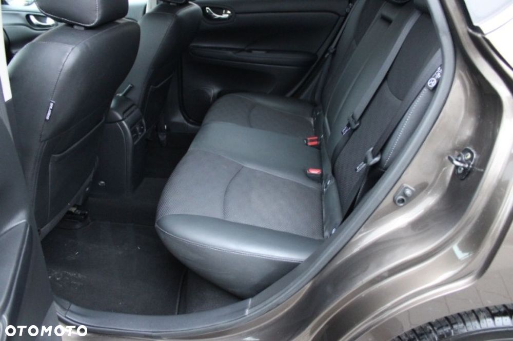 Nissan Pulsar - 25