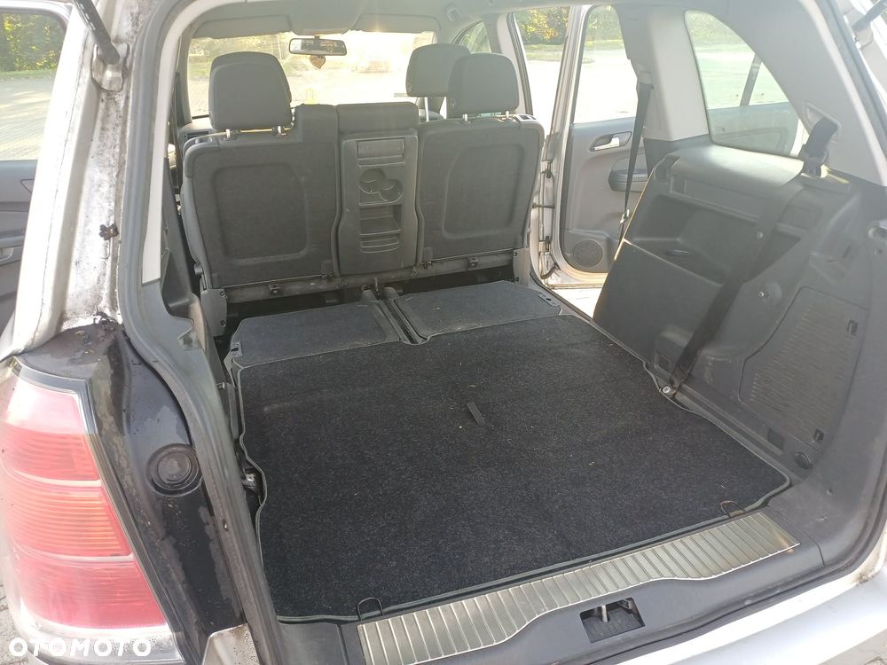 Opel Zafira 1.9 CDTI - 15