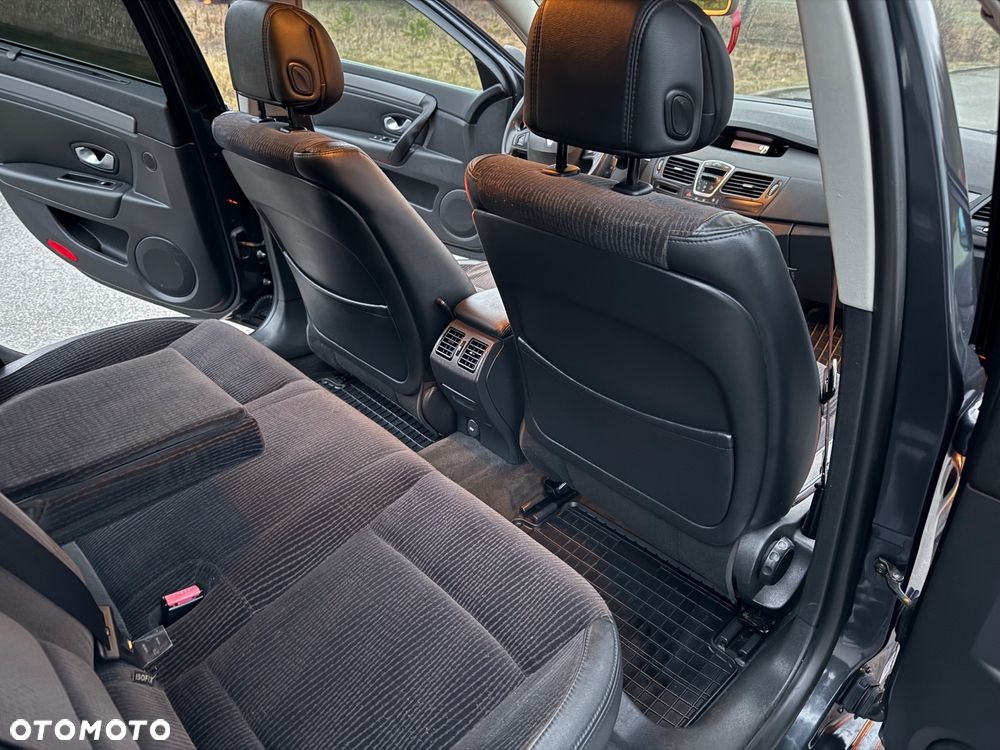 Renault Laguna dCi 150 FAP Start-Stop Dynamique - 20