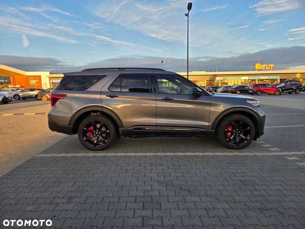 Ford Explorer - 4