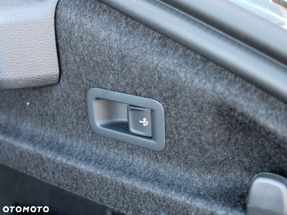 Skoda Superb 2.0 TDI 4x4 DSG SportLine - 22