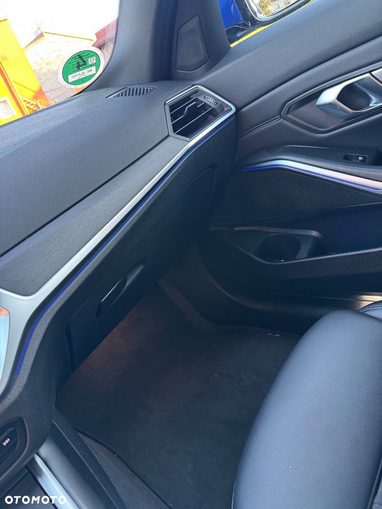 BMW Seria 3 320d M Sport Shadow sport - 30