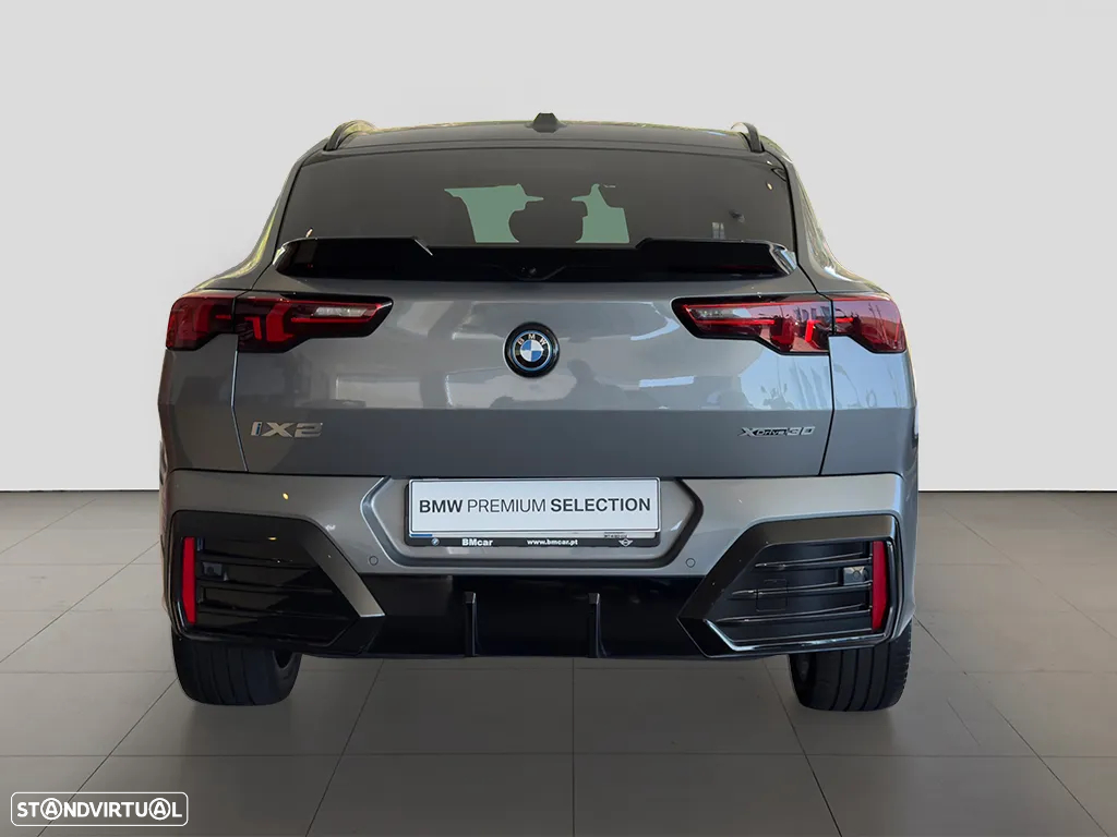 BMW iX2 xDrive30 Pack Desportivo M - 3
