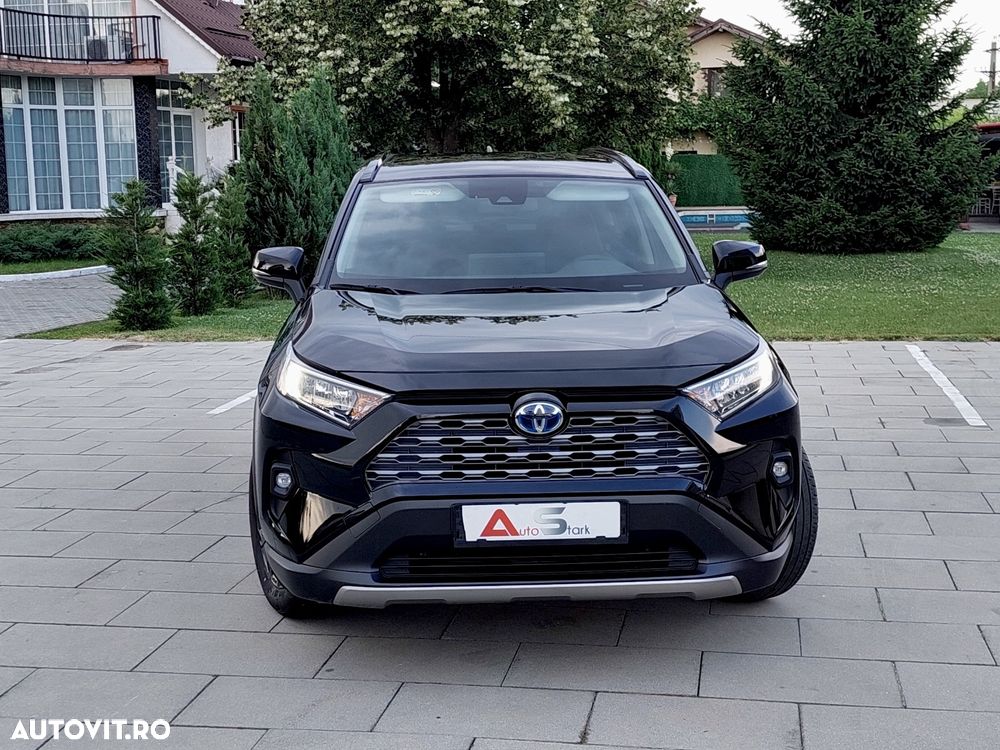 Toyota RAV4 - 1