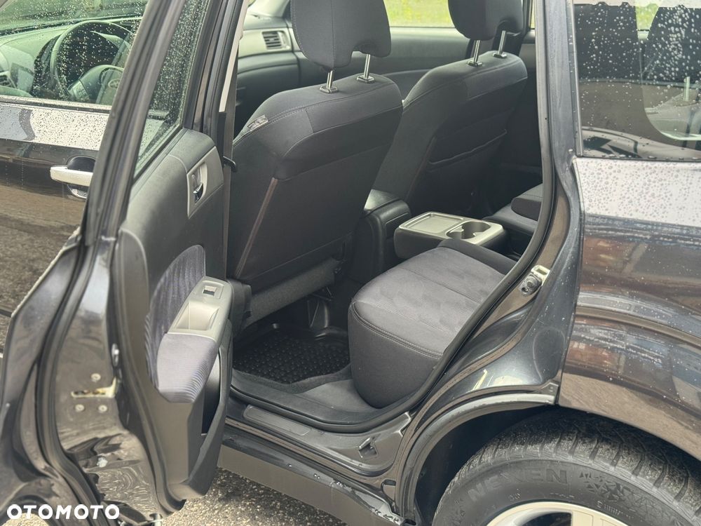 Subaru Forester 2.0 i Exclusive - 10