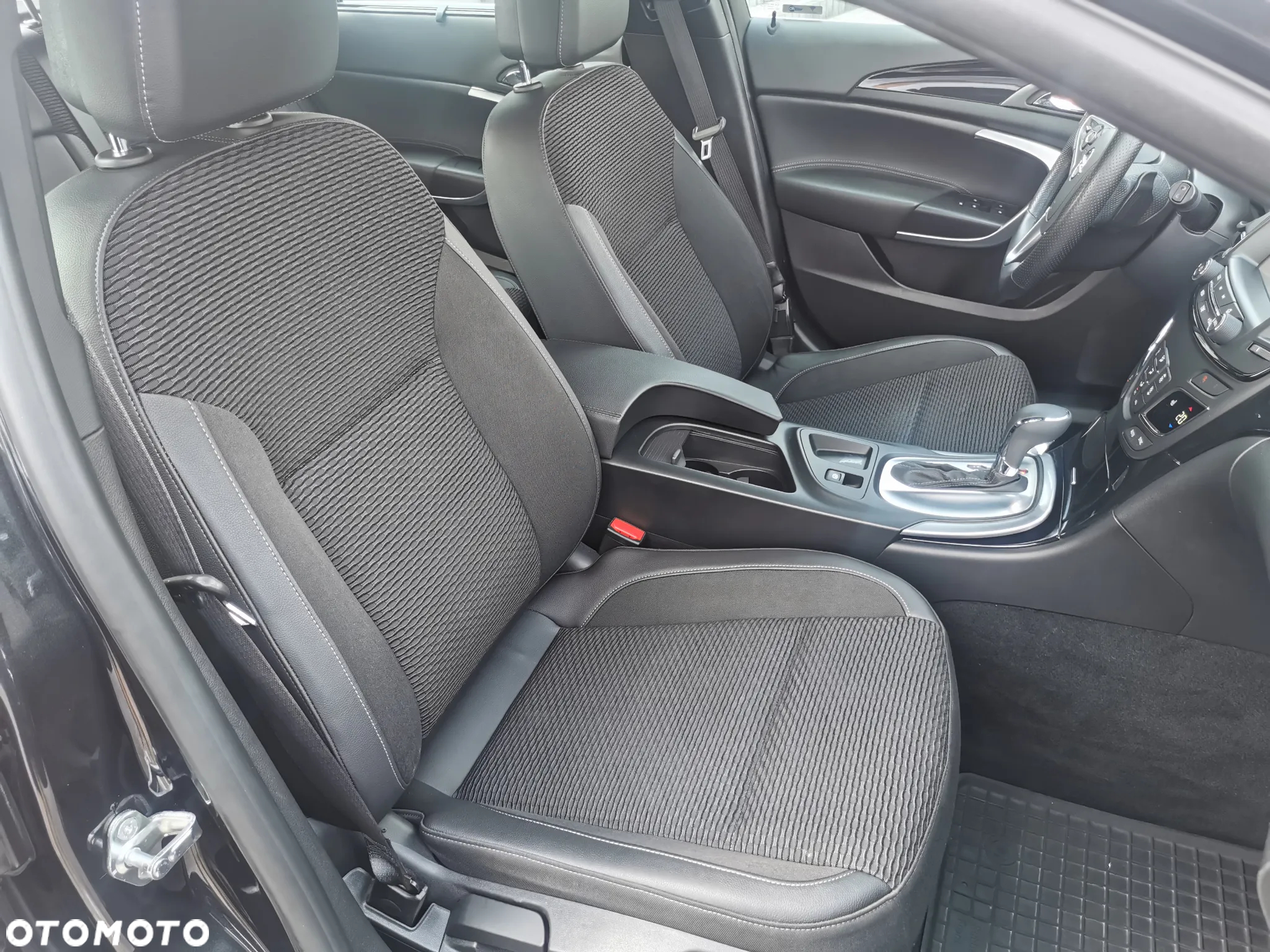 Opel Insignia 1.6 T Cosmo EU6 - 20