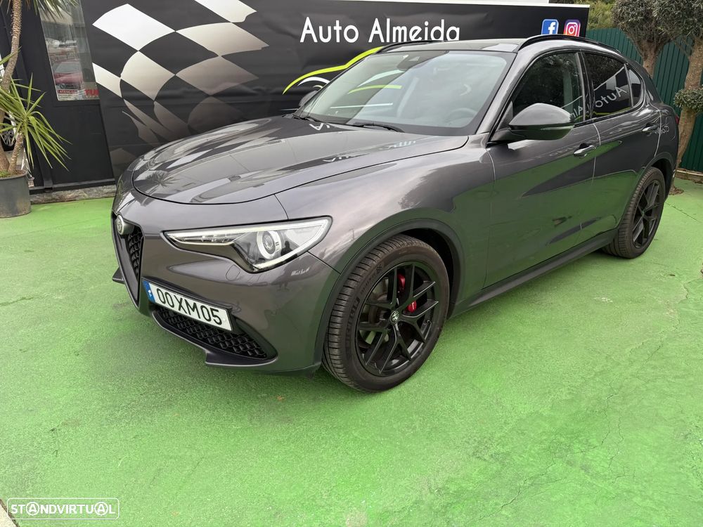 Alfa Romeo Stelvio 2.2 D B-Tech AT8 - 2