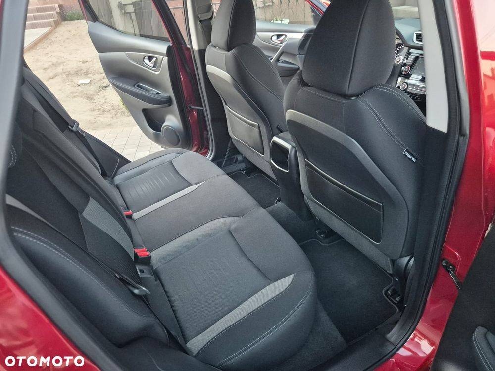 Nissan Qashqai 1.6 DIG-T N-Connecta - 20