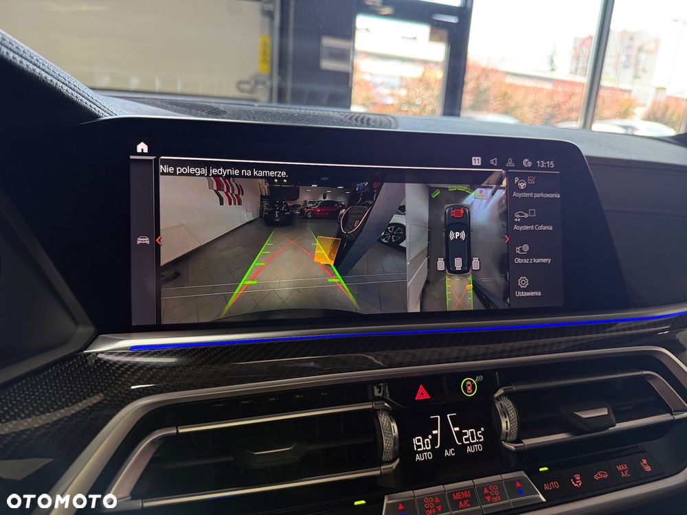 BMW X5 M M50i - 19