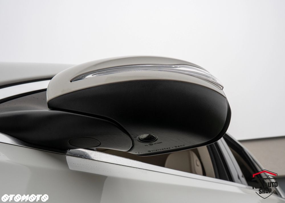 Mercedes-Benz GLE - 32