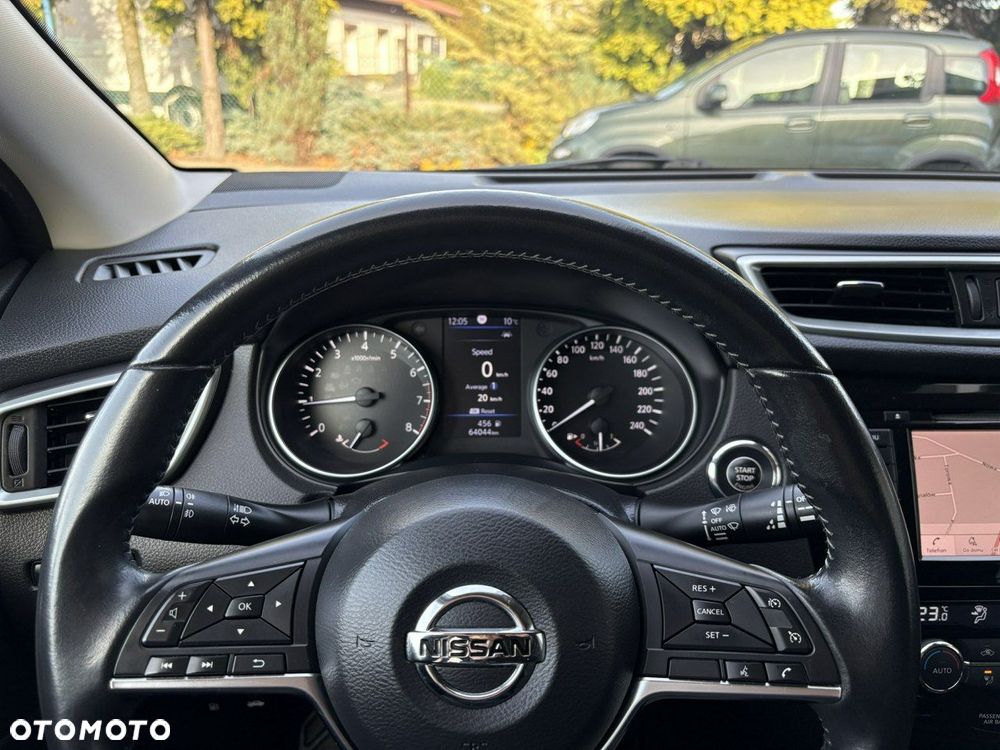 Nissan Qashqai - 14