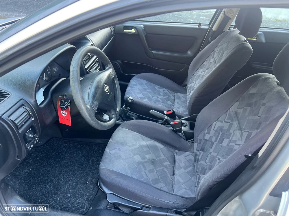 Opel Astra 1.4 Club - 11