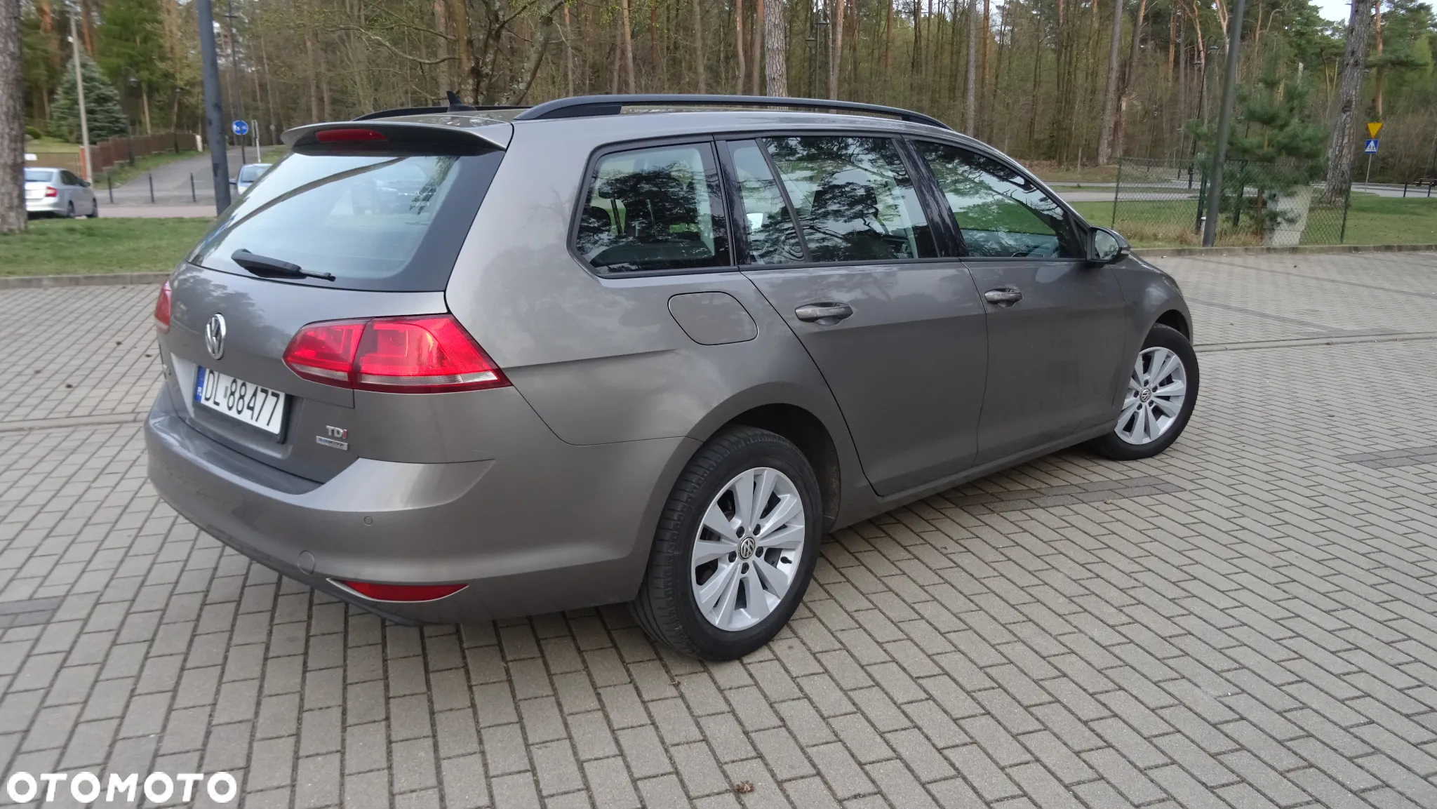 Volkswagen Golf VII 1.6 TDI BMT Comfortline - 4