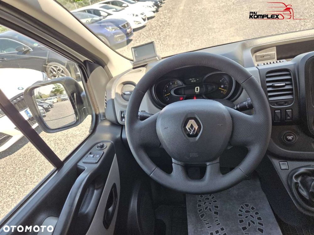 Renault Trafic - 11