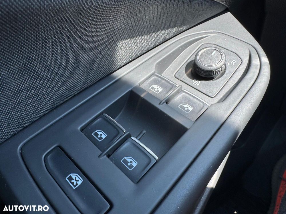 Volkswagen Golf - 17