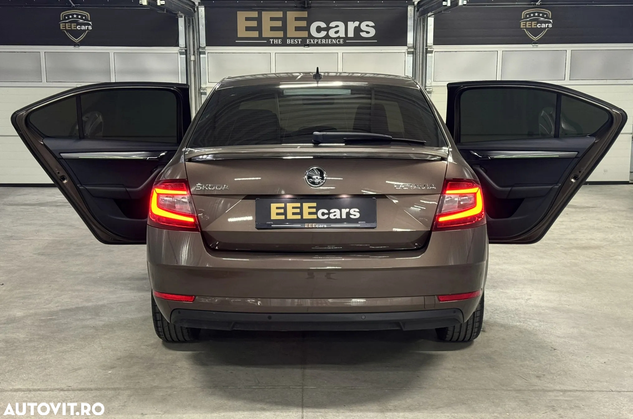 Skoda Octavia 1.6 TDI DSG Ambition - 12
