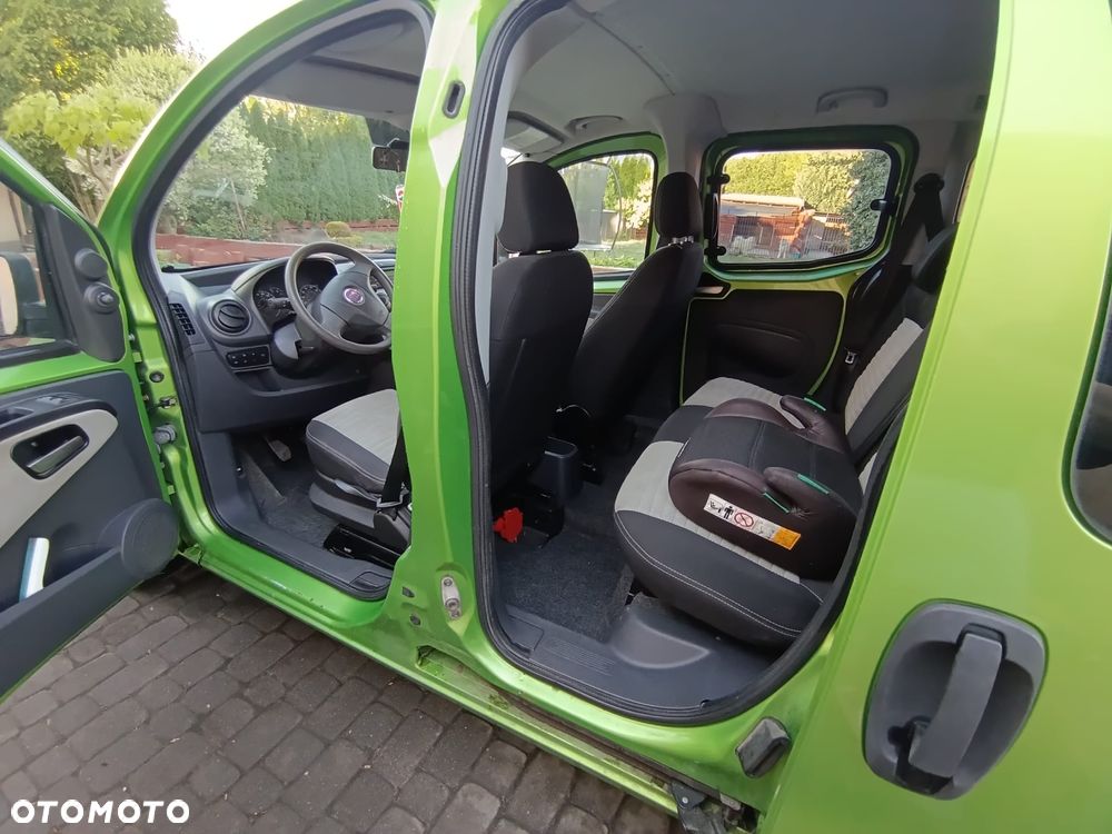 Fiat Fiorino Kombi 8V Elegant - 4