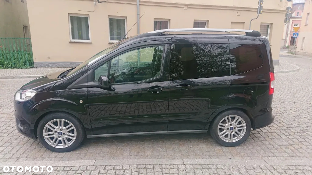 Ford Tourneo Courier 1.0 EcoBoost Titanium - 3