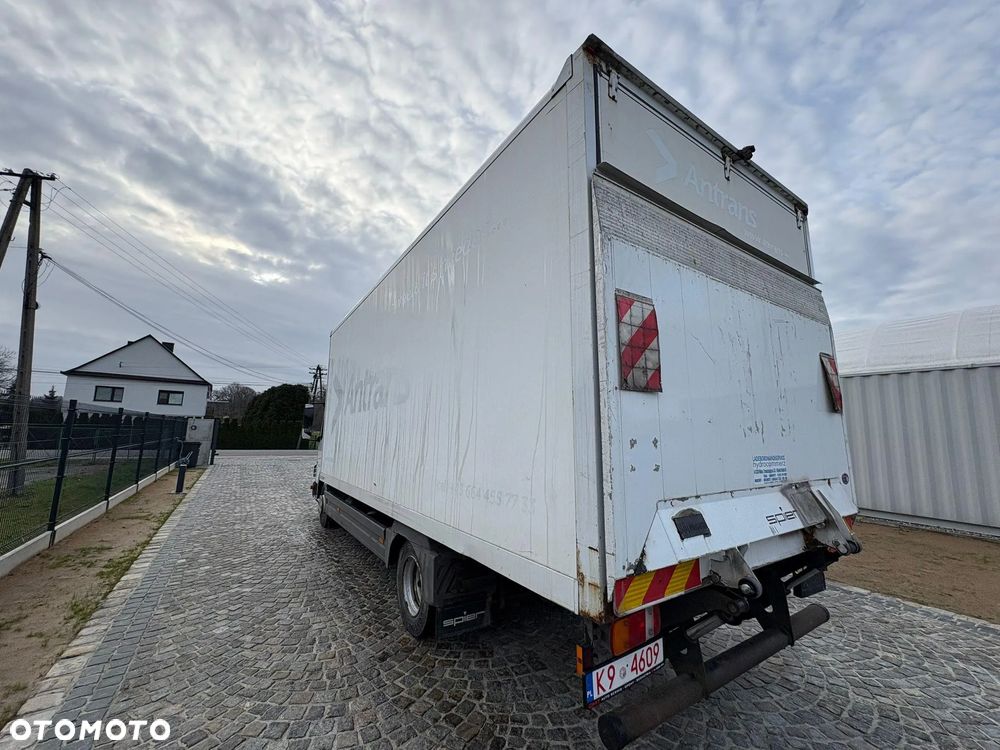 Mercedes-Benz 816 - 8