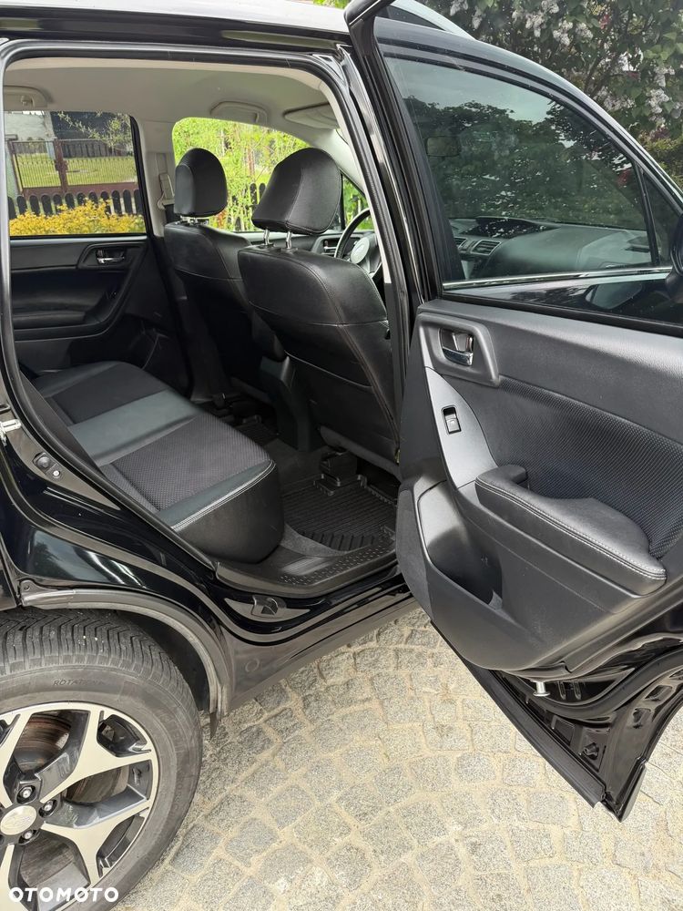 Subaru Forester 2.0 XT Comfort Lineartronic - 13