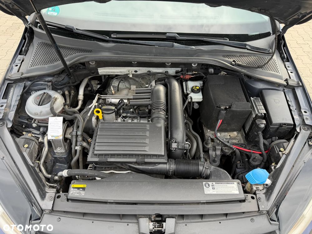Volkswagen Golf 1.2 TSI BMT Trendline - 12