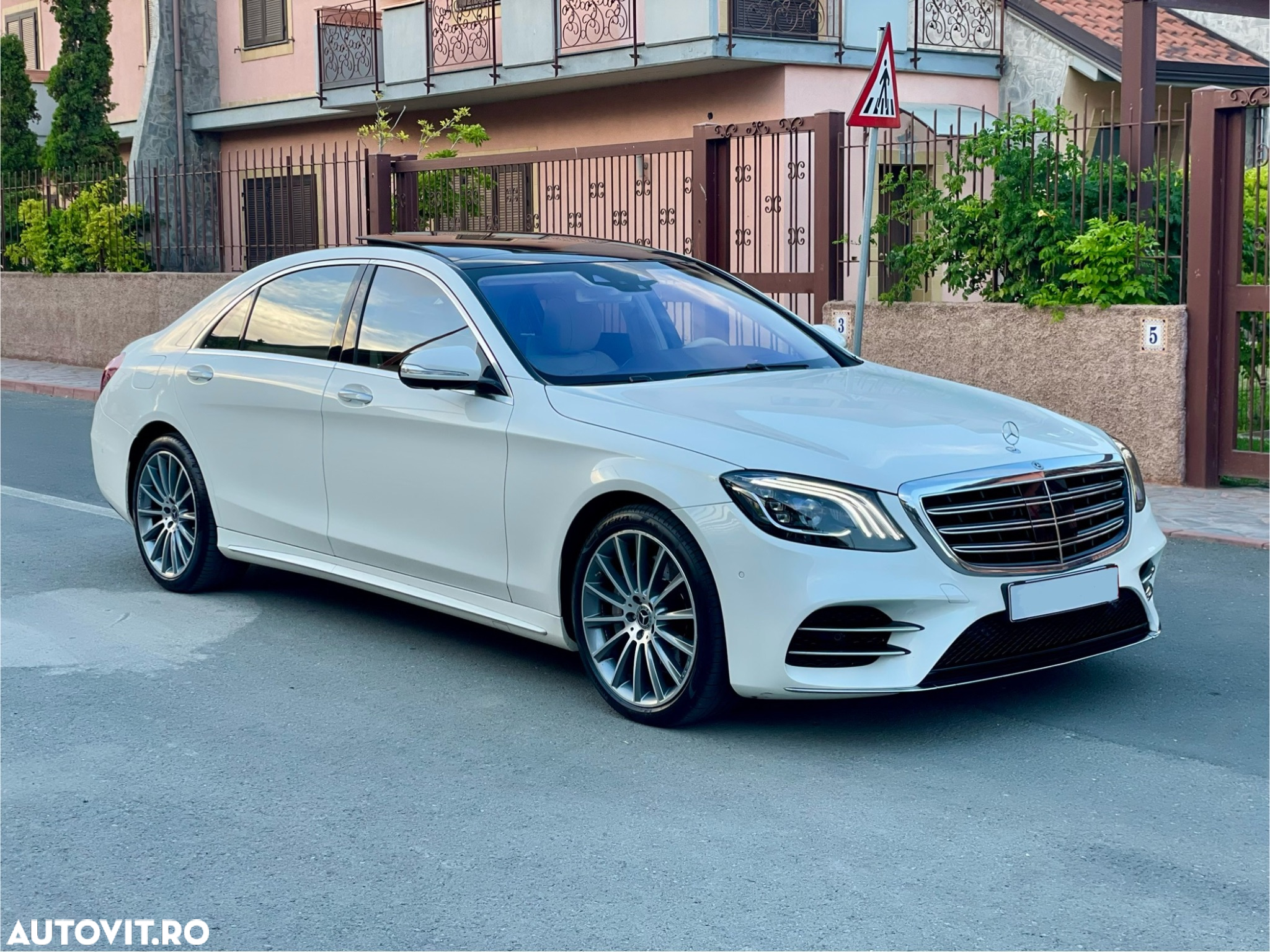 Mercedes-Benz S 560 L 4Matic 9G-TRONIC - 16