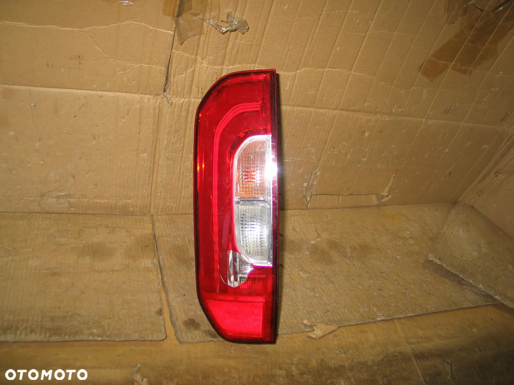lampa tyl tylna led mercedes X klasa W470 A470 X470 hella - 1