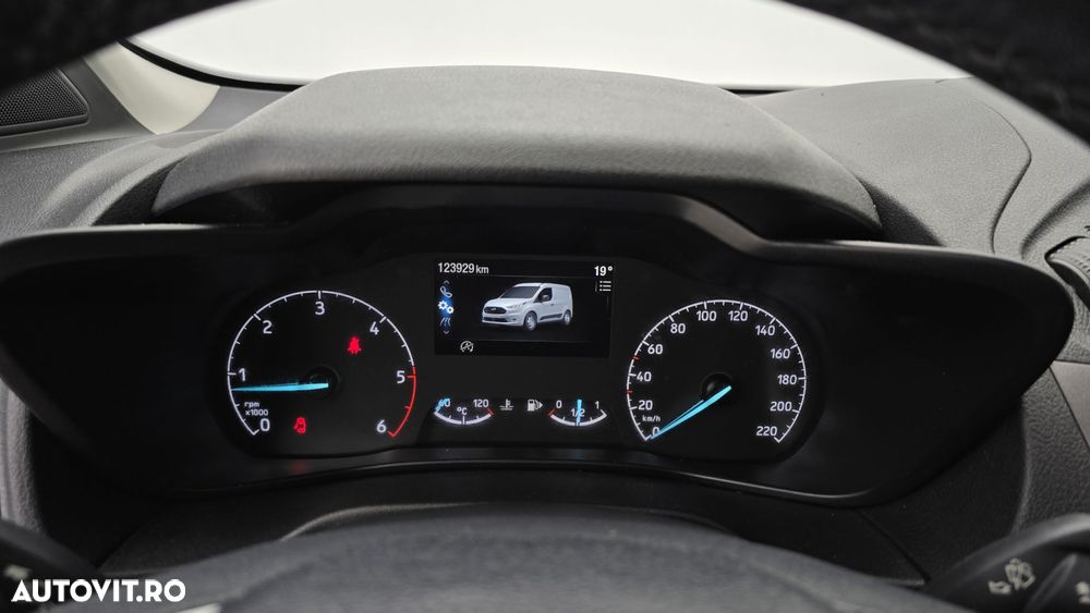 Ford Transit Connect - 16