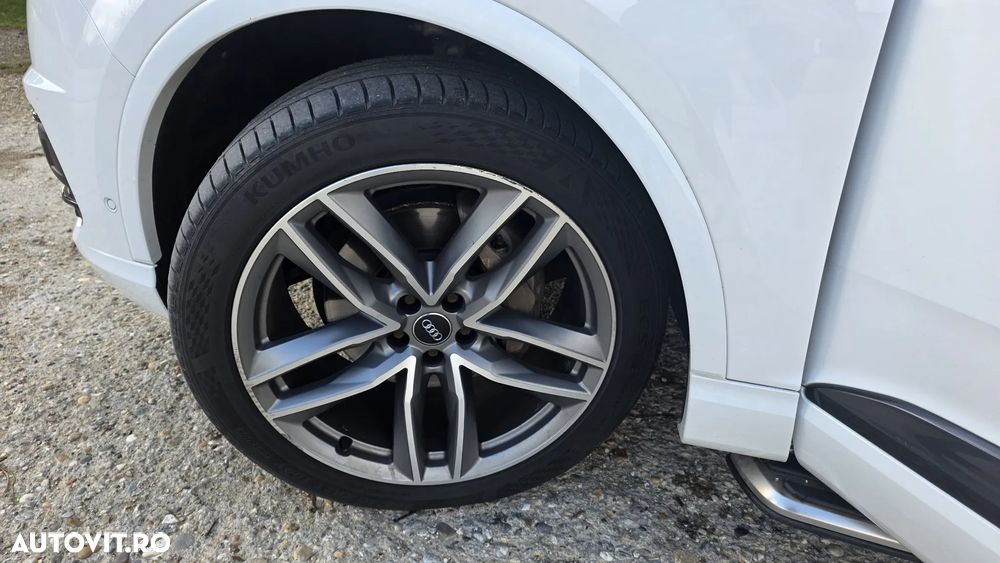 Audi Q7 - 6