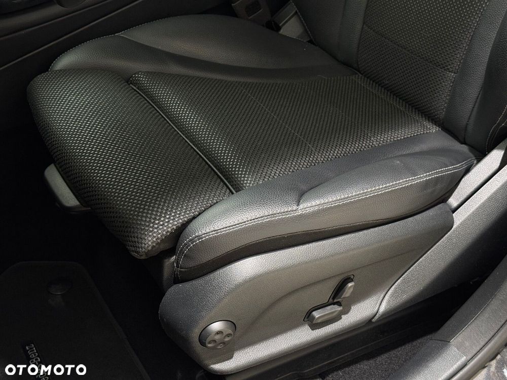 Mercedes-Benz GLC 200 d - 11