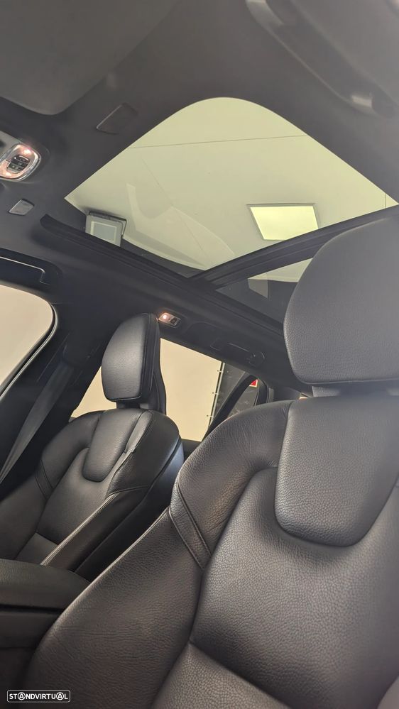 Volvo V60 2.0 D4 Momentum Plus - 20