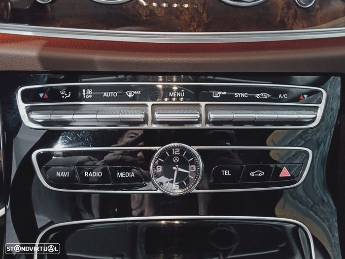 Mercedes-Benz E 220 d Exclusive Line - 36