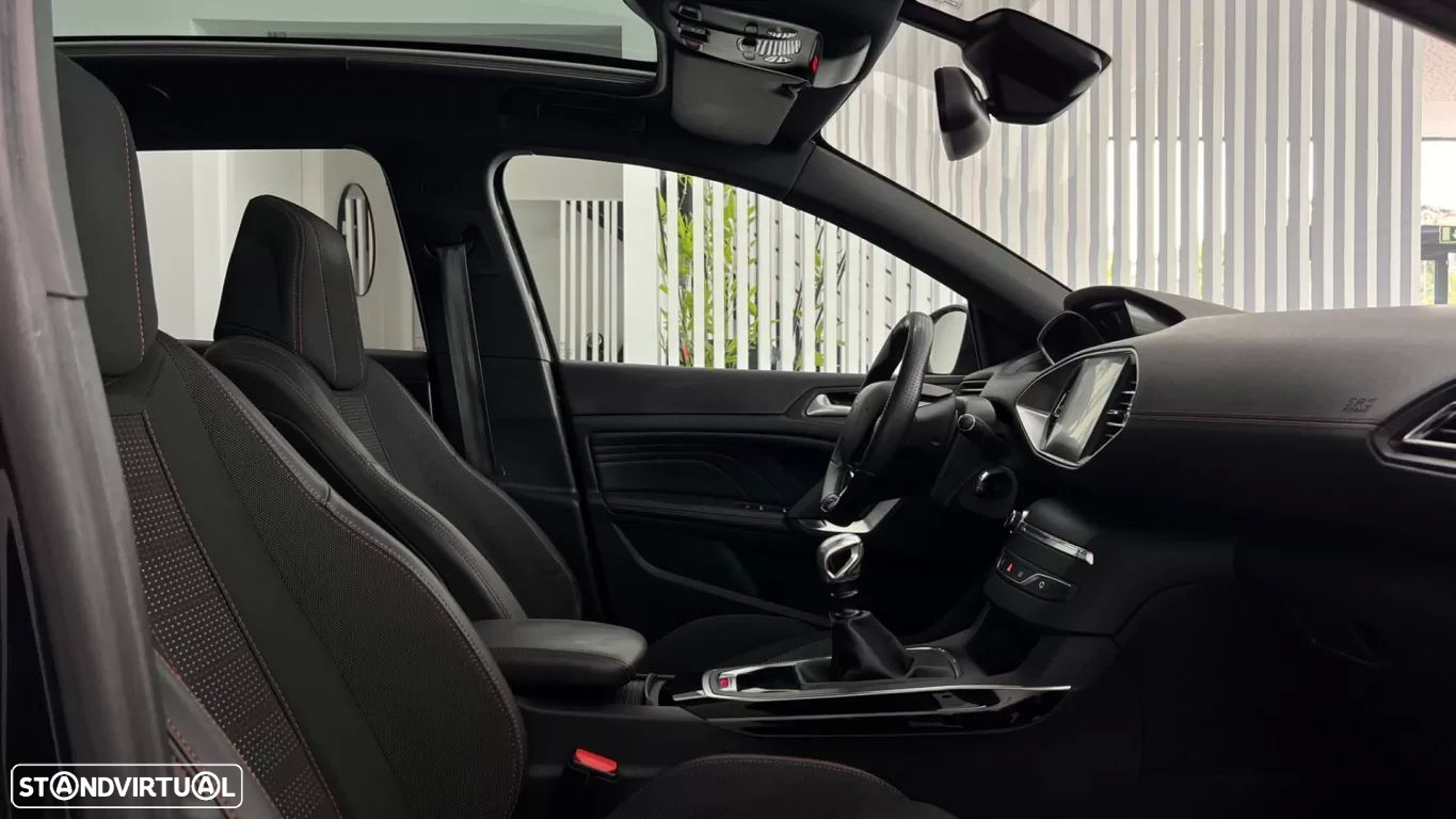 Peugeot 308 SW 1.6 BlueHDi GT Line - 32