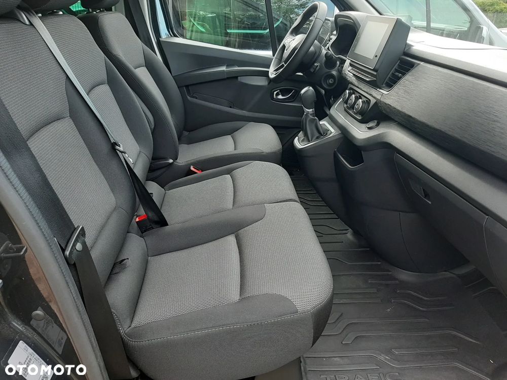 Renault Trafic 2.0 dCi EDC - 29