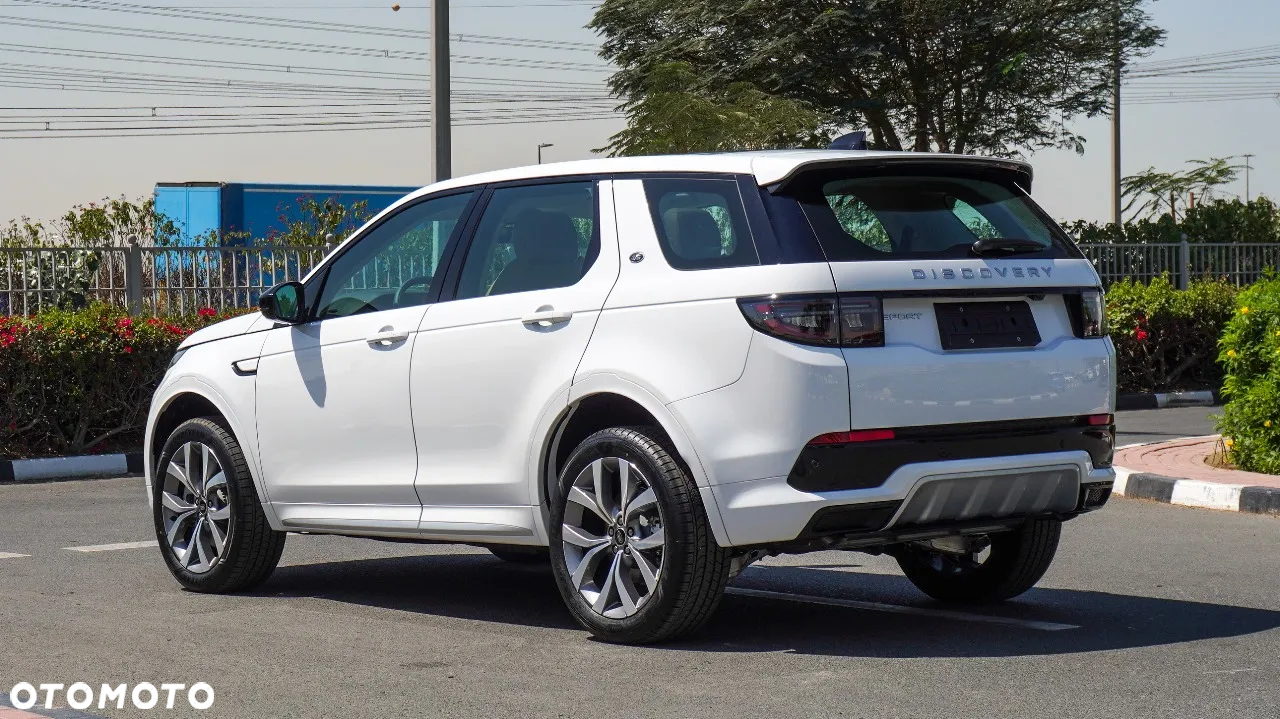 Land Rover Discovery Sport P250 Dynamic HSE - 31