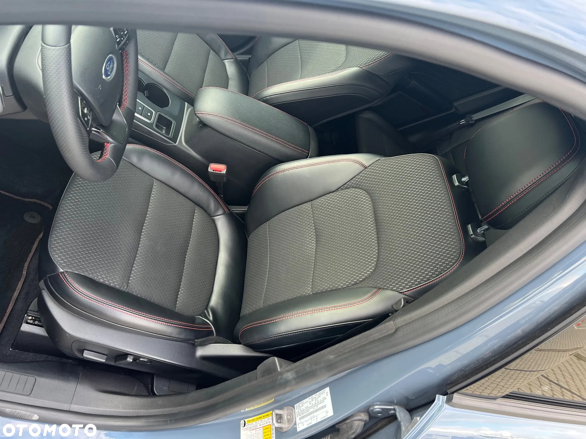 Ford Escape 2.0 EcoBoost AWD Titanium - 16