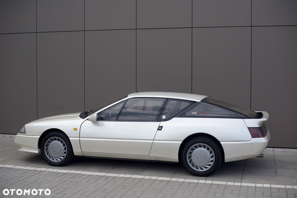 Renault Alpine V6 - 9