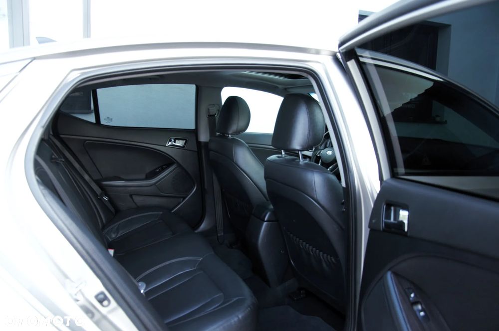 Kia Optima 1.7 CRDI EcoDynamics Edition 7 - 10
