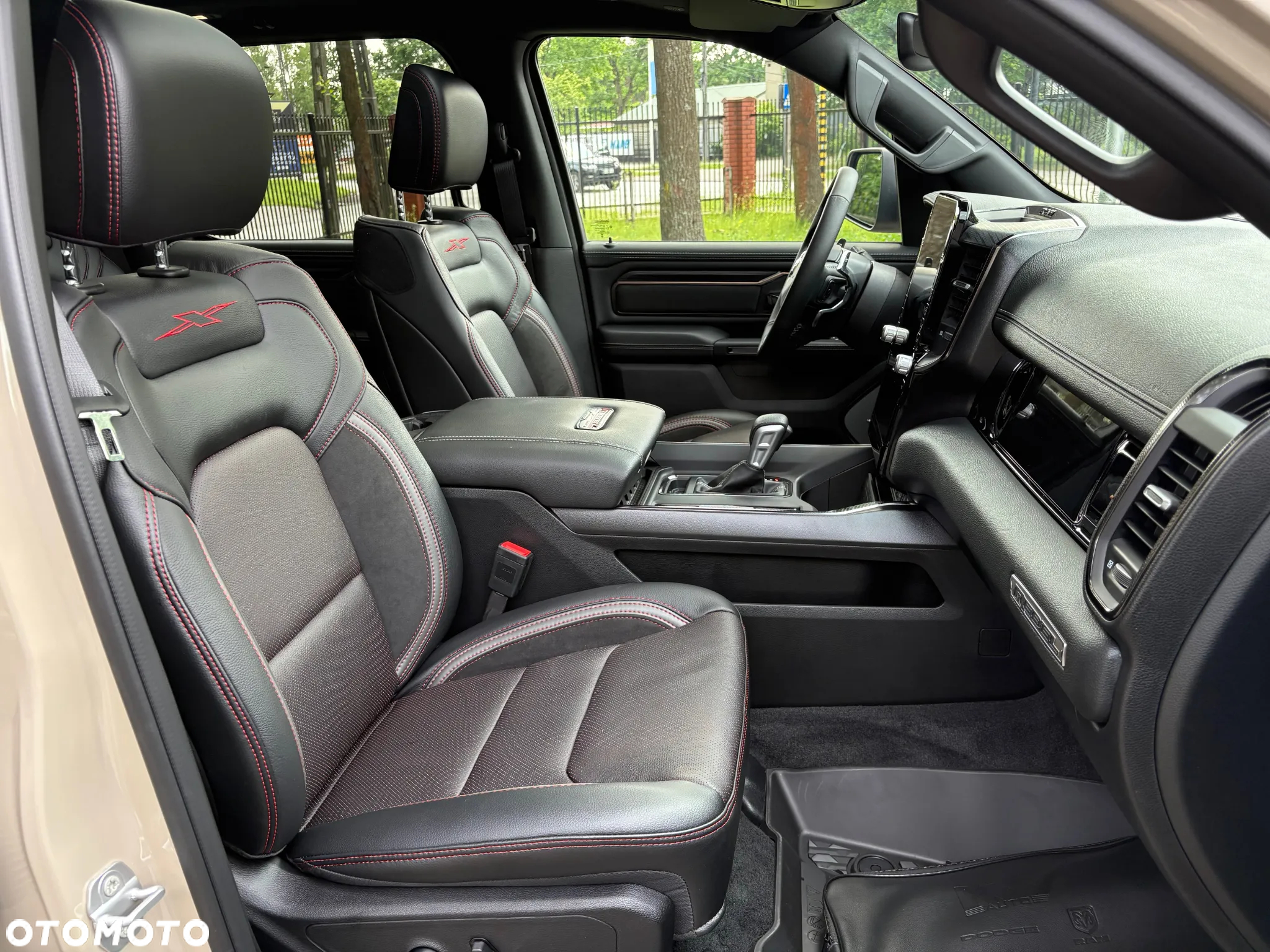 RAM 1500 - 16